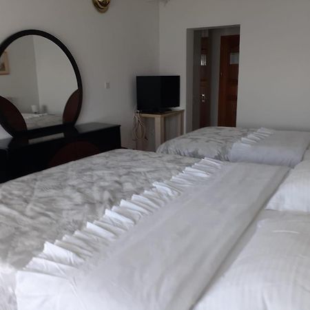 Hotel Marco Polo سلاتين المظهر الخارجي الصورة