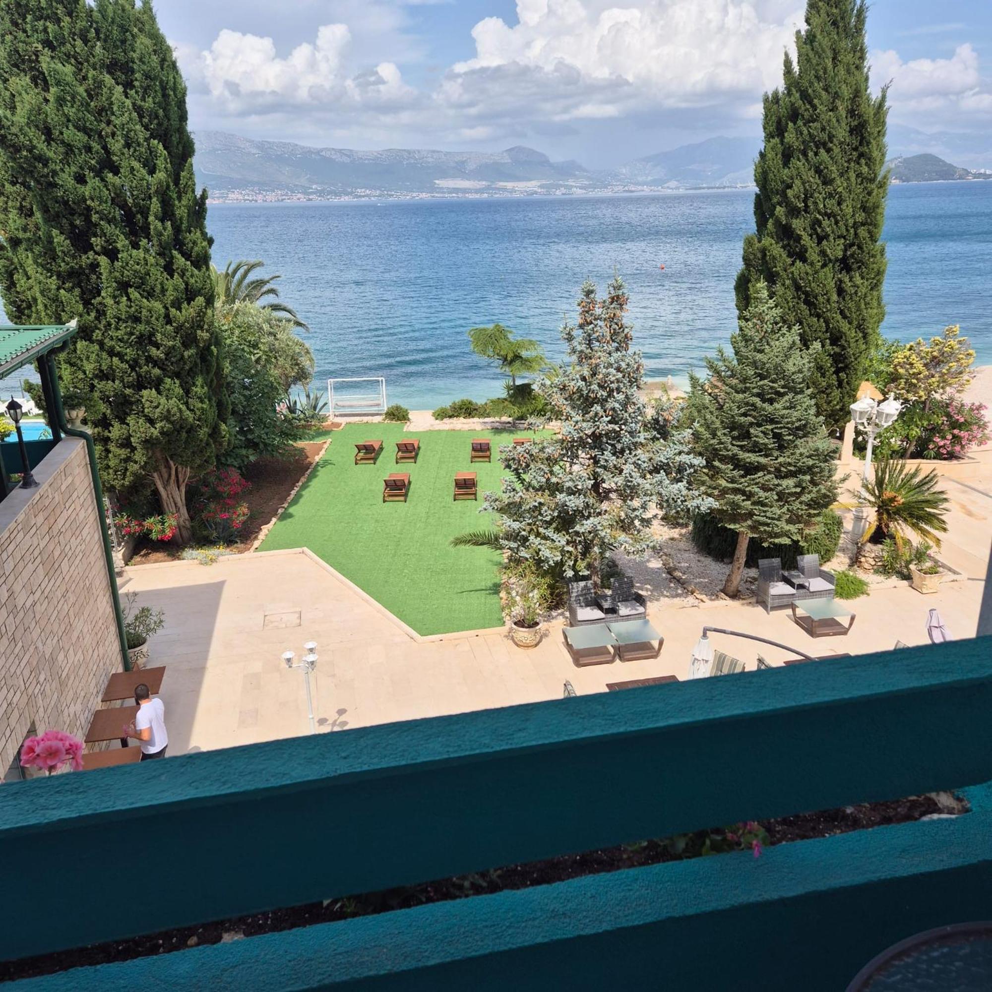 Hotel Marco Polo سلاتين المظهر الخارجي الصورة