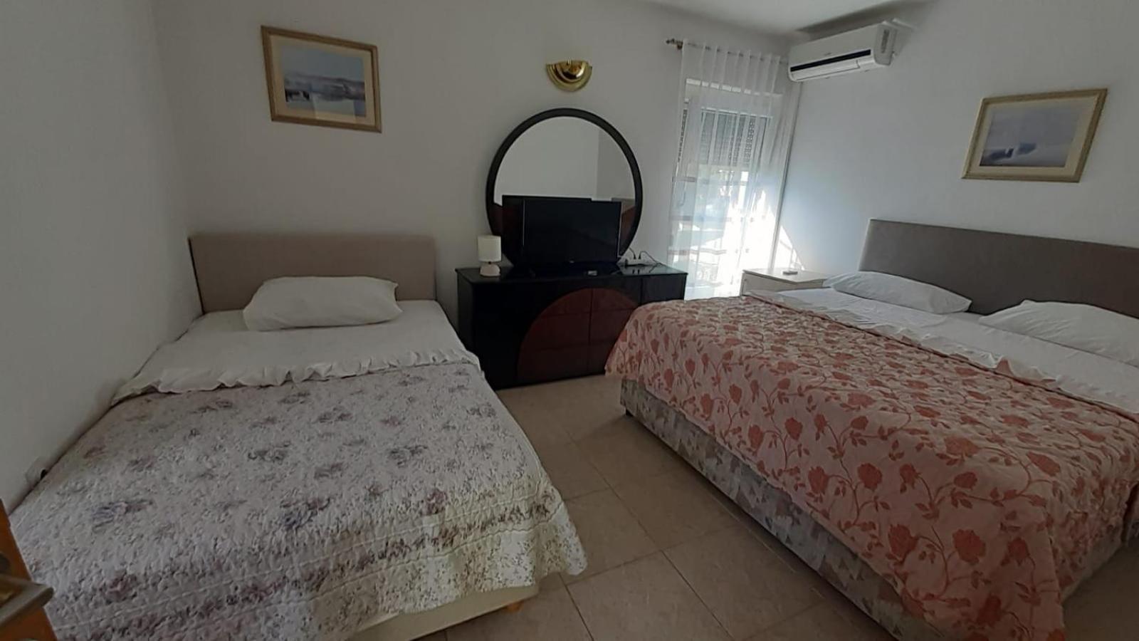 Hotel Marco Polo سلاتين المظهر الخارجي الصورة
