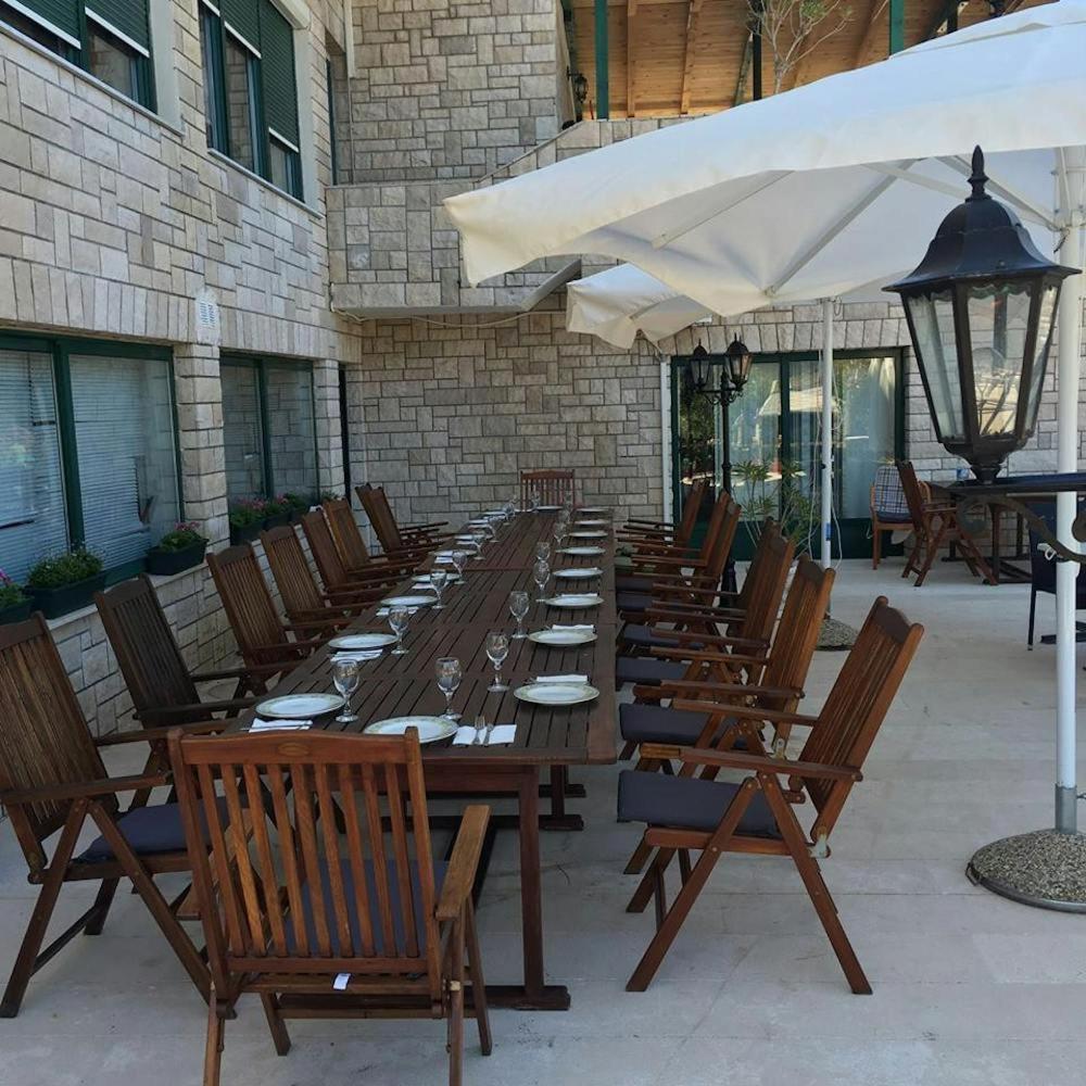Hotel Marco Polo سلاتين المظهر الخارجي الصورة
